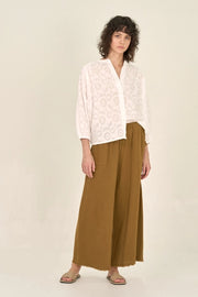 Raw Edge Trim Solid Gauze Pant in olive brown