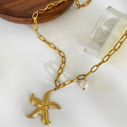 N084 Starfish & Pearl Paperclip Chain Necklace in Gold