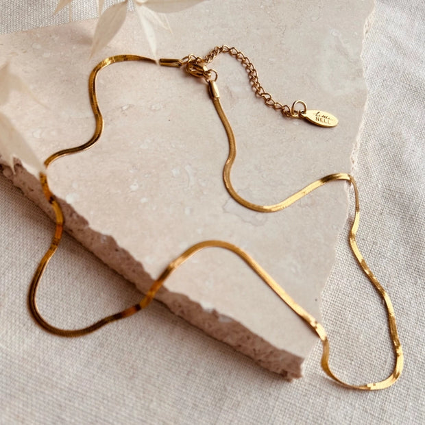 Everyday slim gold snake effect chain necklace. Little Nell