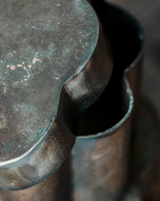 Detail scalloped shape antique brown storage box