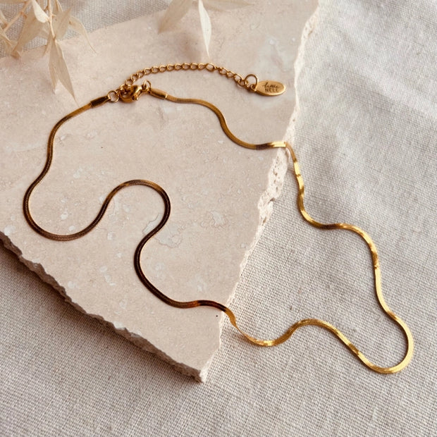 N072 Everyday Slim Snake Chain Necklace