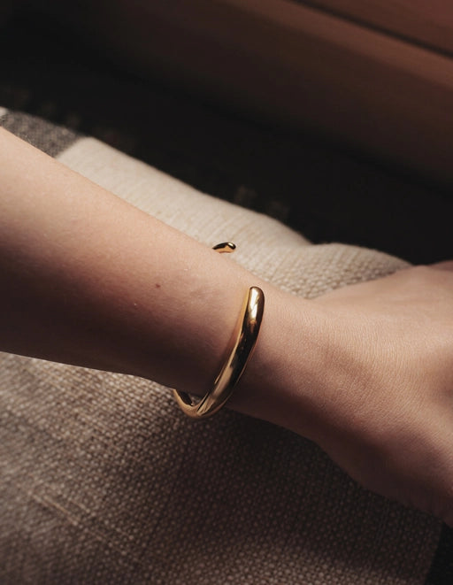 Nordic Muse Gold Bold Fluid Cuff Bangle