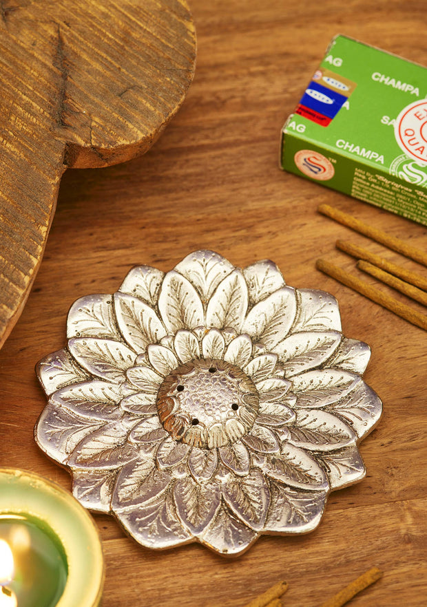 Flower Round Incense Holder