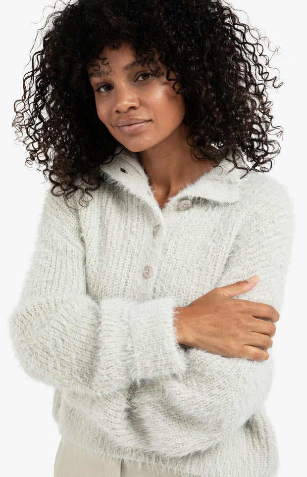 Fluffy cropped sweater with stand-up collar and buttons