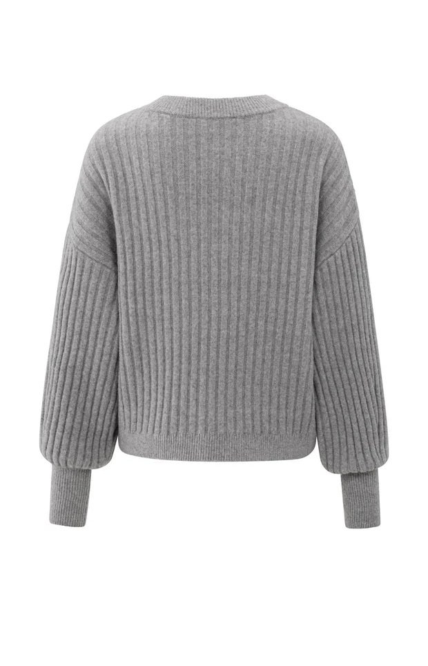 Grey Ribbed Sweater With Round Neck and Long Sleeves