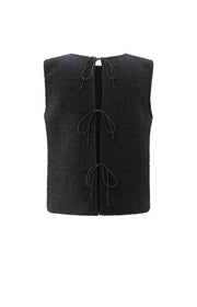 Sleeveless top with bow details on the back