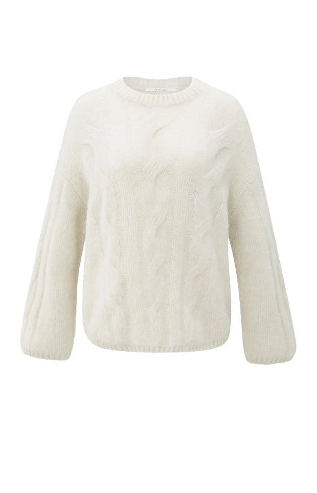 Soft cable knit sweater with round neck and long sleeves