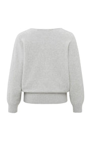 Soft V-neck sweater with matching top in loose fit