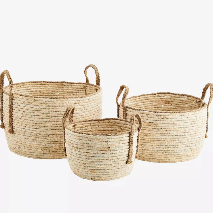 Maize and jute circular storage baskets with handles
