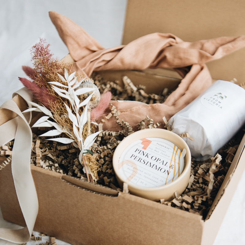 A Happy Golden Holiday Gift Wrap Ideas - Decor To Adore