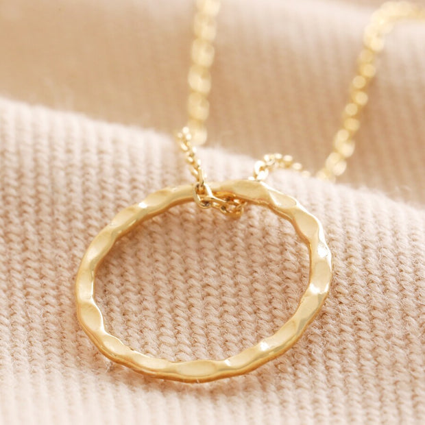  Hammered Halo Pendant Necklace in Gold